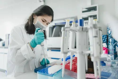 廣東隱私親子鑒定中心采樣在醫(yī)院哪個(gè)科室？