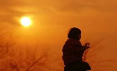 養(yǎng)育7年的女兒親子鑒定非親生，這位父親的做法讓人感動！