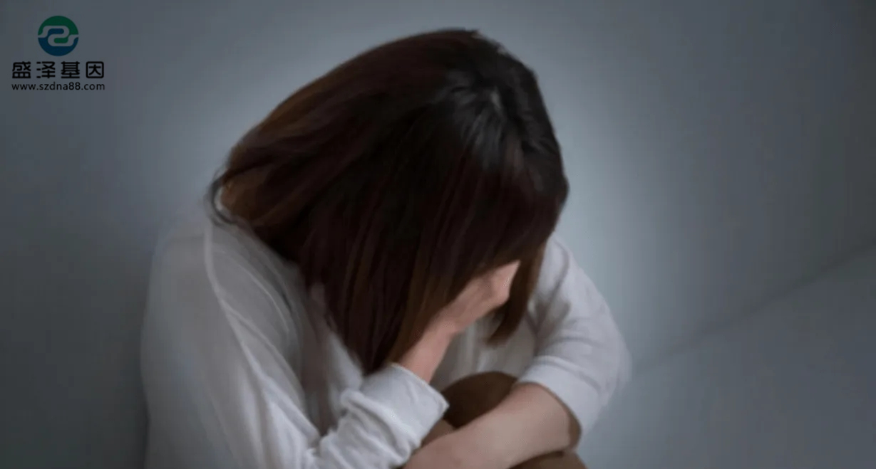 張阿姨瞞著兒媳婦給孫子做親子鑒定，鑒定報告出來老兩口驚呆了！