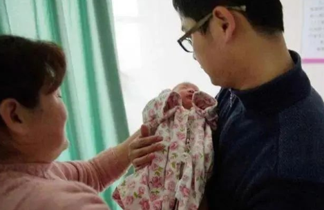 親子鑒定證明非婚生子法院會判決離婚嗎？可以要求過錯方賠償嗎？