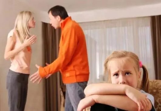 丈夫親子鑒定孩子父母成婚姻必備，真的是女性“不安分”？