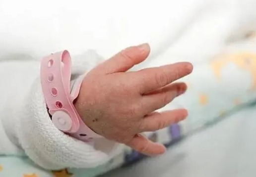 丈夫親子鑒定孩子父母成婚姻必備，真的是女性“不安分”？