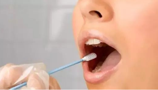 在家怎樣做親子鑒定最簡單？毛發樣本采集好后放入標記好的信封內